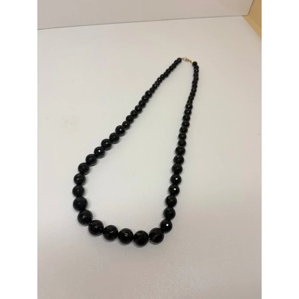 Vintage Graduated Faceted Black Bead Necklace Gold Tone Spring Ring Clasp 22